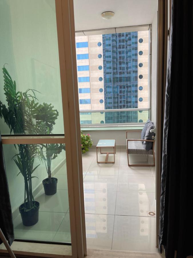 Sea View 1Br Apartment - Marina Pinnacle Dubai Exterior foto
