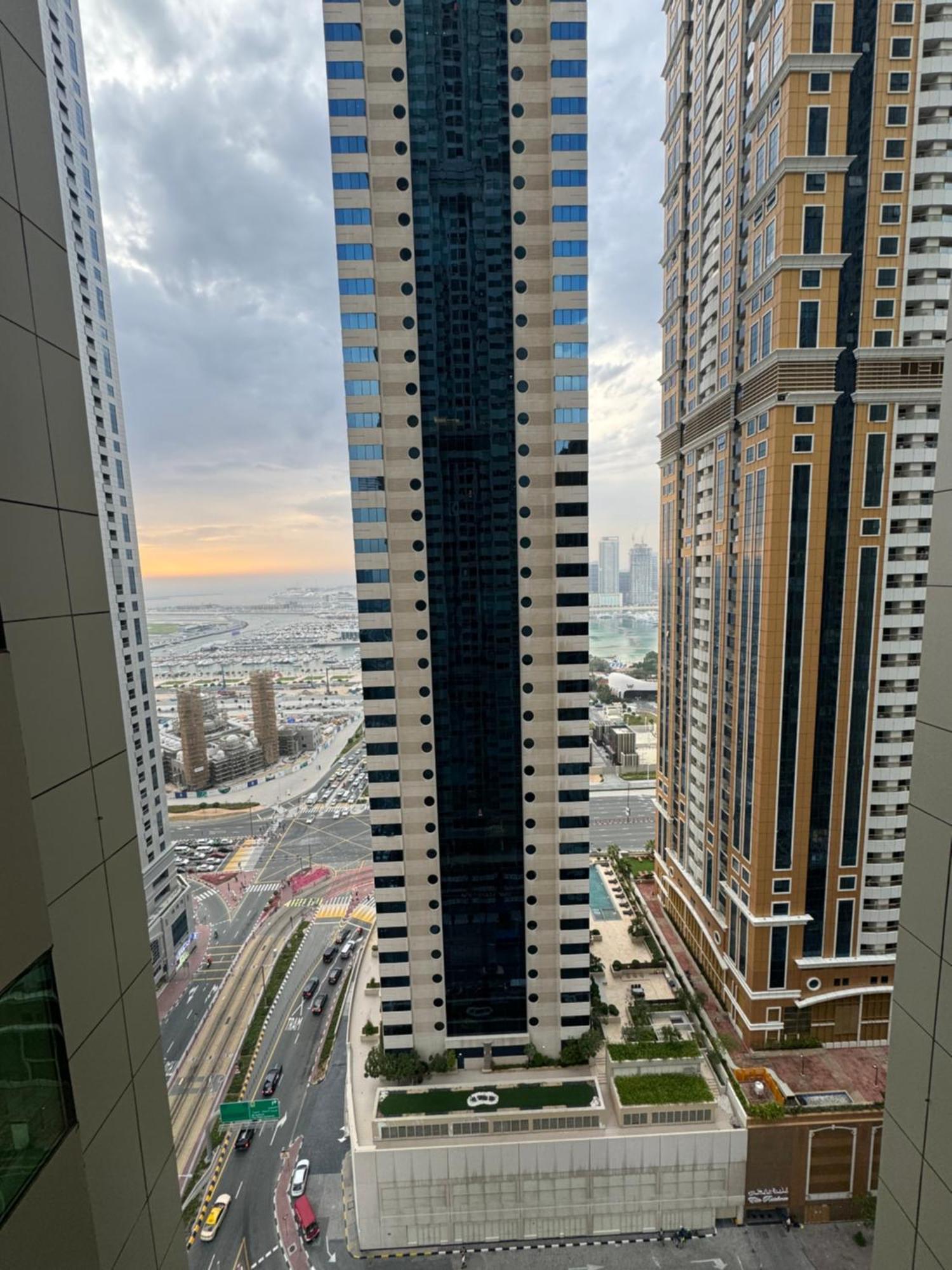 Sea View 1Br Apartment - Marina Pinnacle Dubai Exterior foto